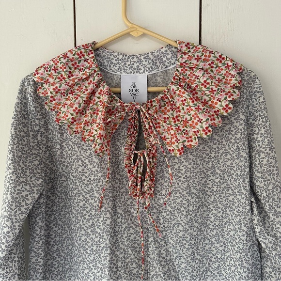 Horror Vacui Floral Blouse Sz M Scalloped Ruffle Collar Spring - Picture 5 of 11